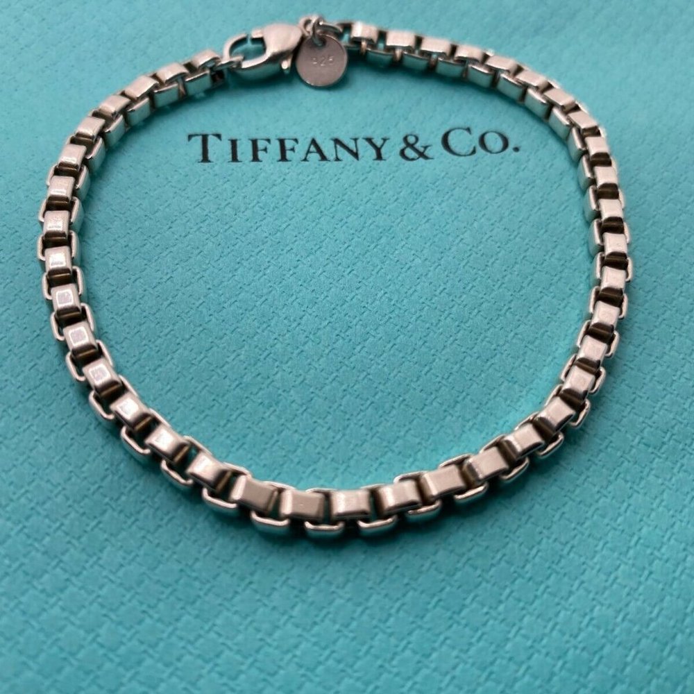 Tiffany & Co. Venetian Link Vintage Bracelet Sterling Silver  w/Box,  7.5 inches
